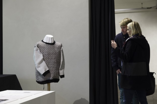 The Knitted Radio @ New Technological Art Award, update_5, Gent (BE)