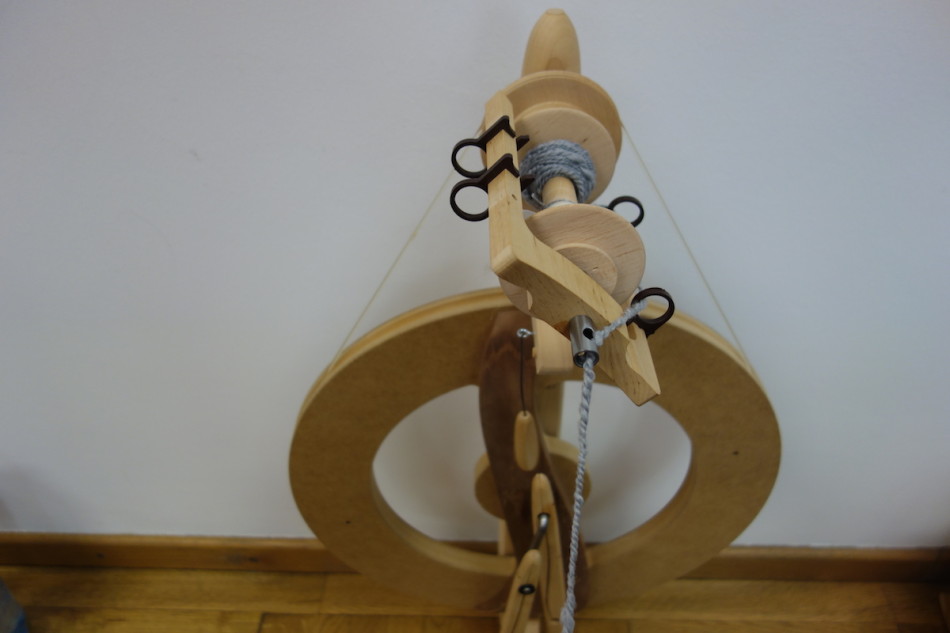 spinning 50% conductive wool & 50% polyester