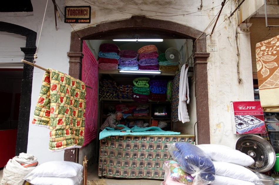 Tire Market, street of textile producers